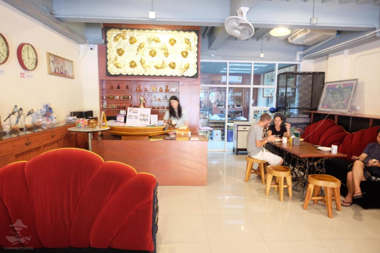 Хостел Khaosan Station (Adults Only) Бангкок Екстер'єр фото